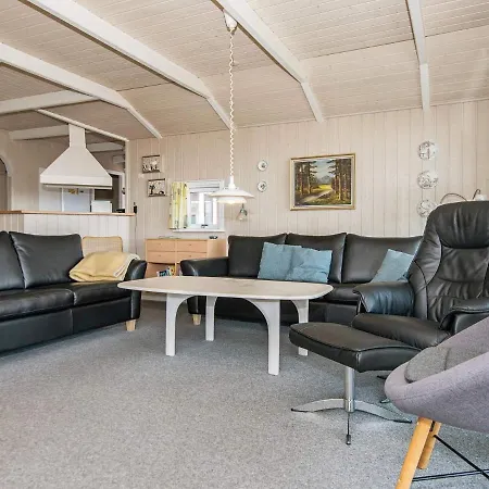 Semesterbostad 8 Person In Sjolund-by Traum *